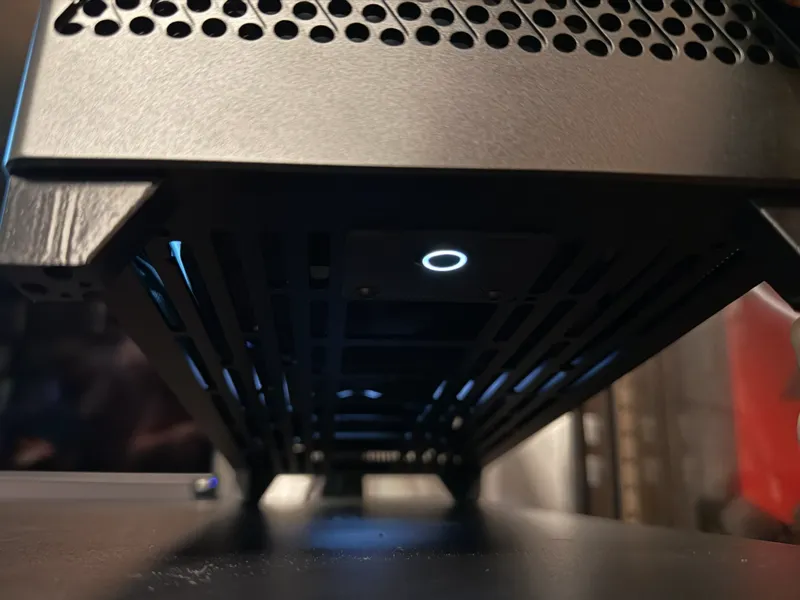 NCASE M2 Grater power button + 5090 FE anti sag