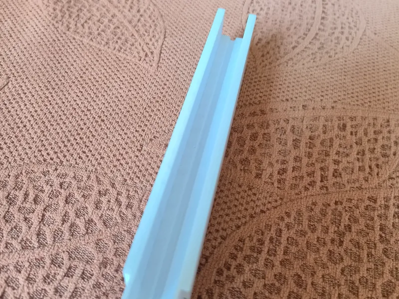 排气口   接管子