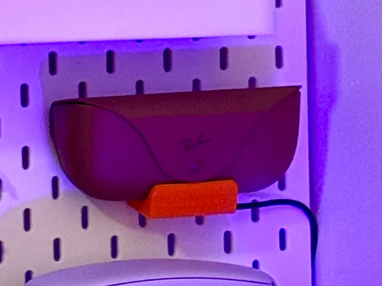 Meta Ray-Ban Dock for IKEA Skadis Pegboard