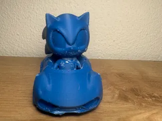 Sonic in einem Lamborgini