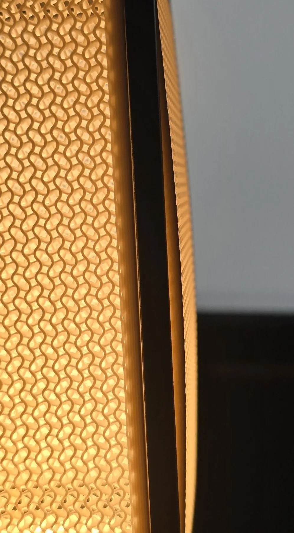 The problem is when the diffuser is not glued.