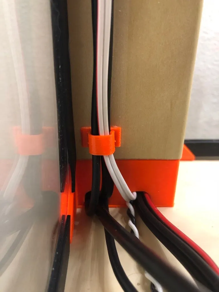 Prusa Enclosure Corner with more cable space