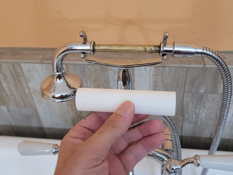 Handle for tub faucet