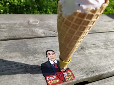 Been Chillin ice cream cone holder