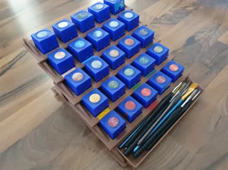 Halterung für die Revell Aqua Color Farben
