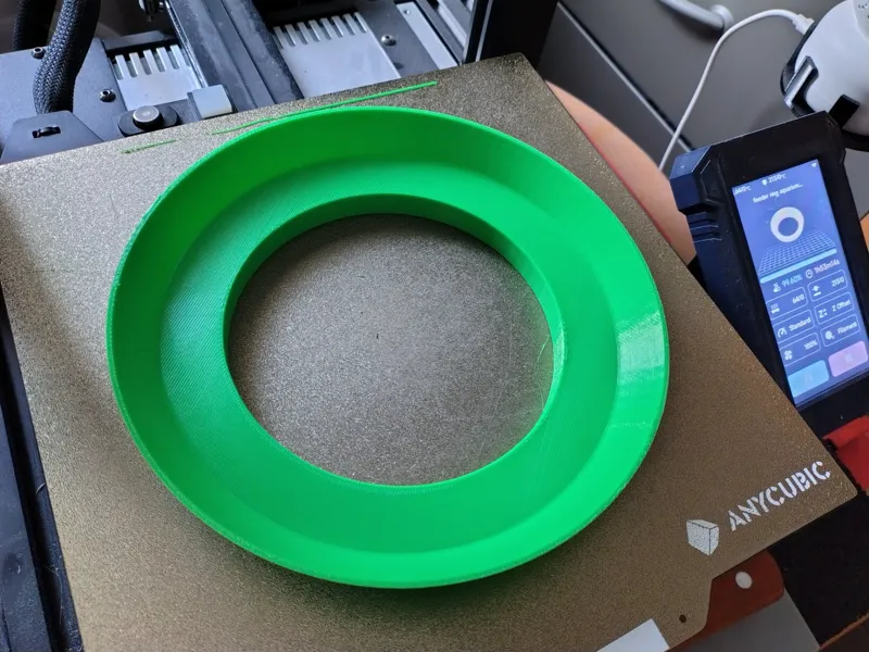 swimming feeder ring for aquarium - plant barrier