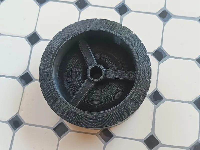 Lawnmower wheel