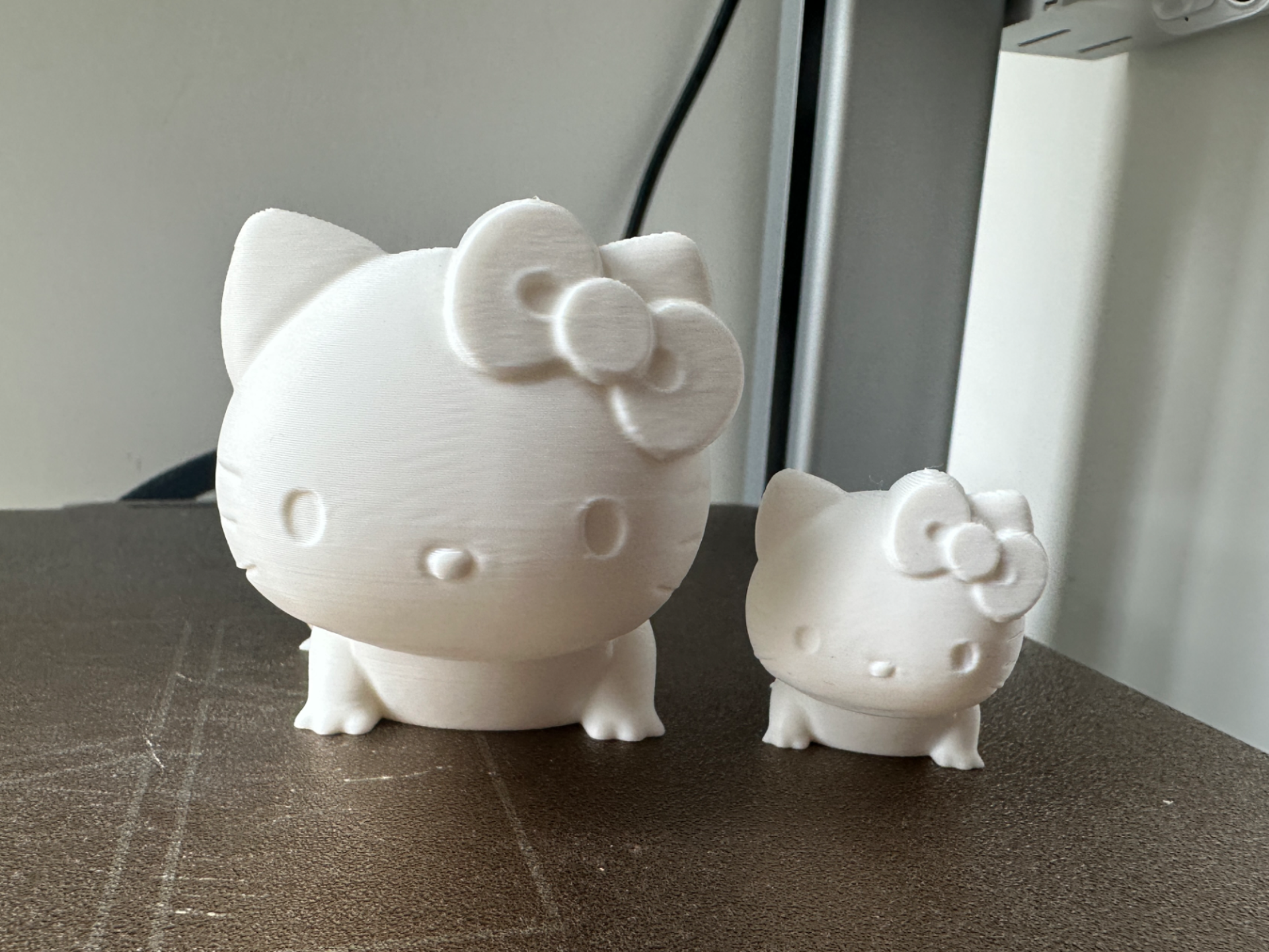 会扭屁股的凯蒂猫kitty 可当挂件 无支撑