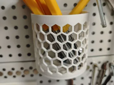 Circular Pegboard Pen Holder - 80x80x70
