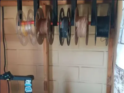 Filament holder