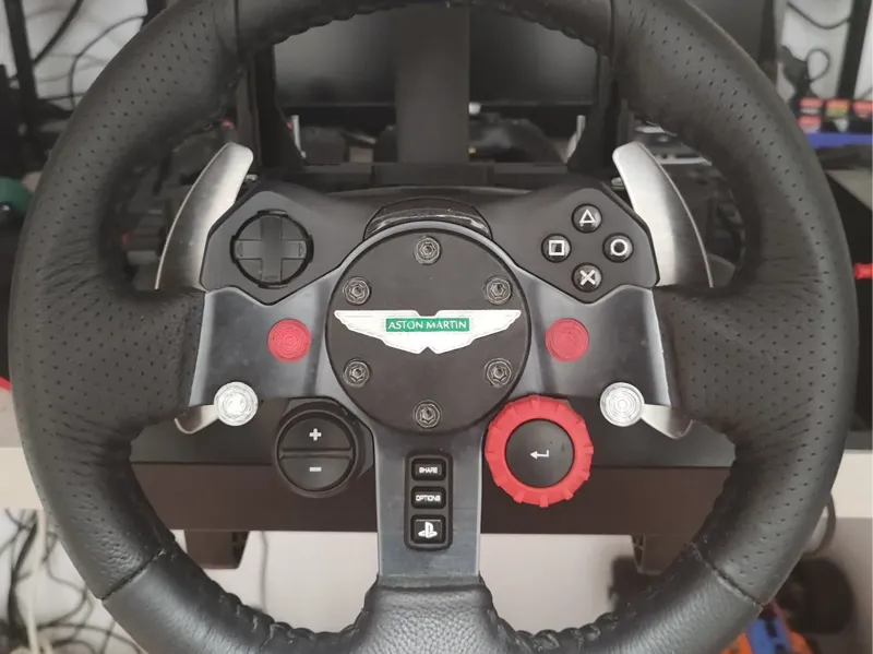 Aston Martin logitech g29 tapa central 