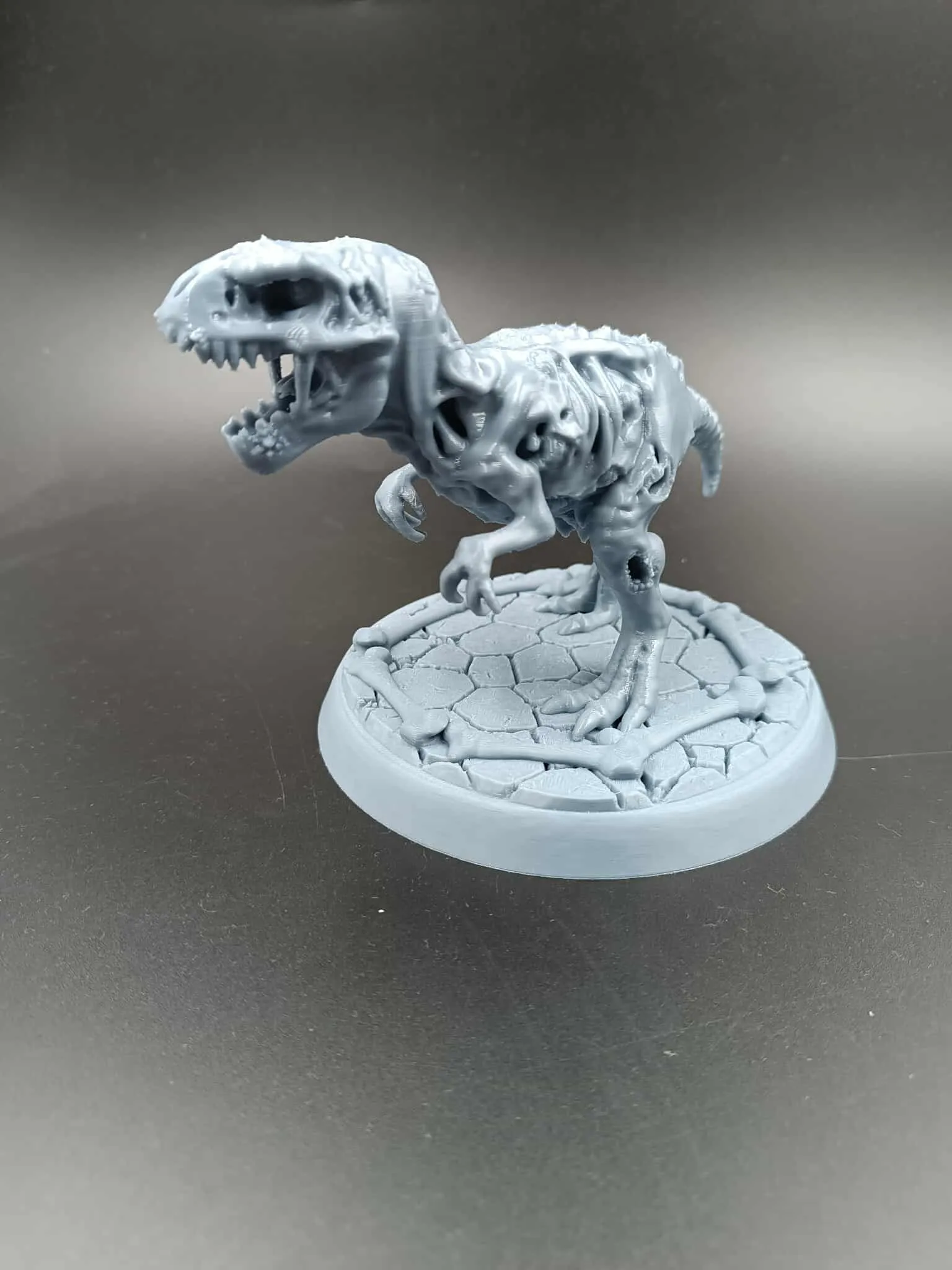 T-Rex fossile mort-vivant - Zombi - Dinosaure - Modèle d'Impression 3D  Gratuit - MakerWorld, image size:1536x2048