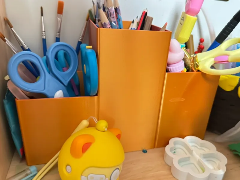 桌面笔筒收纳