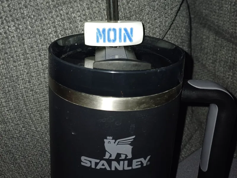 Strohhalm Aufsatz Stanley Cup