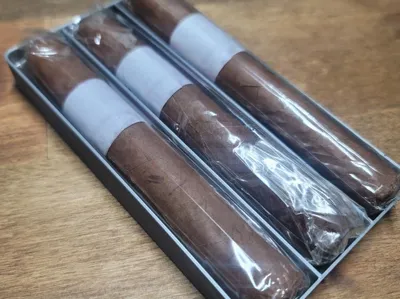 Cigar holder