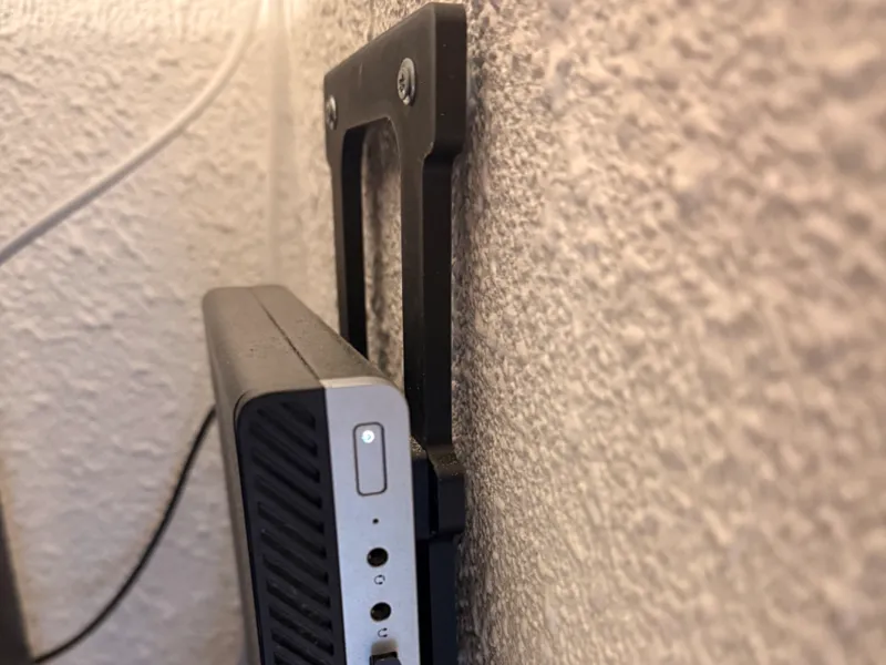 Vesa 100 mount for HP elitedesk