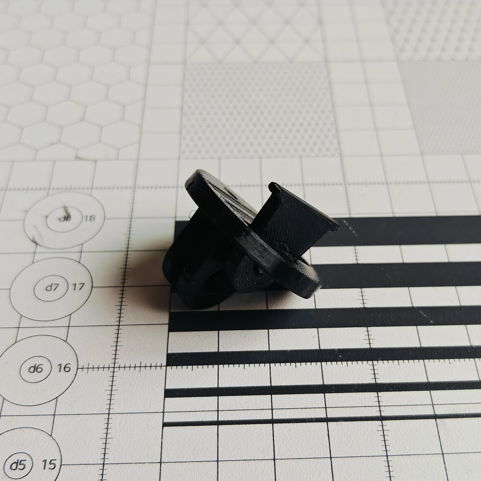 A Lighter and More Stable Cycle Computer Mount by 晚风抚桃影 MakerWorld ...