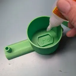 1_glue.jpg