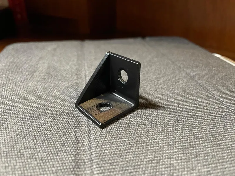 Parametric 3D Optimized L-Bracket