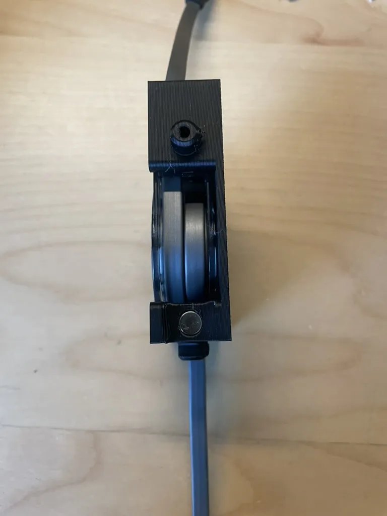 Retractable cable system by Folkestorp MakerWorld: Download Free 3D Models
