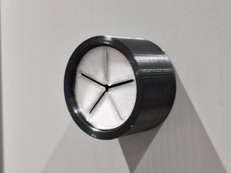 Towel Push Holder