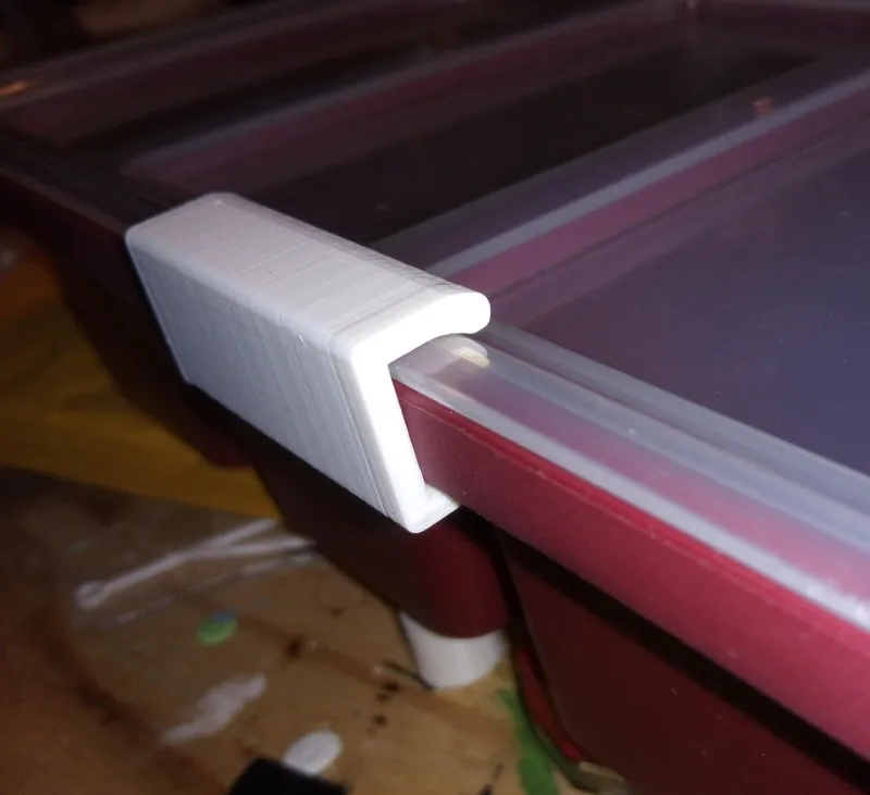 Curtis Stone Silicone Store and Bake Lid Latch