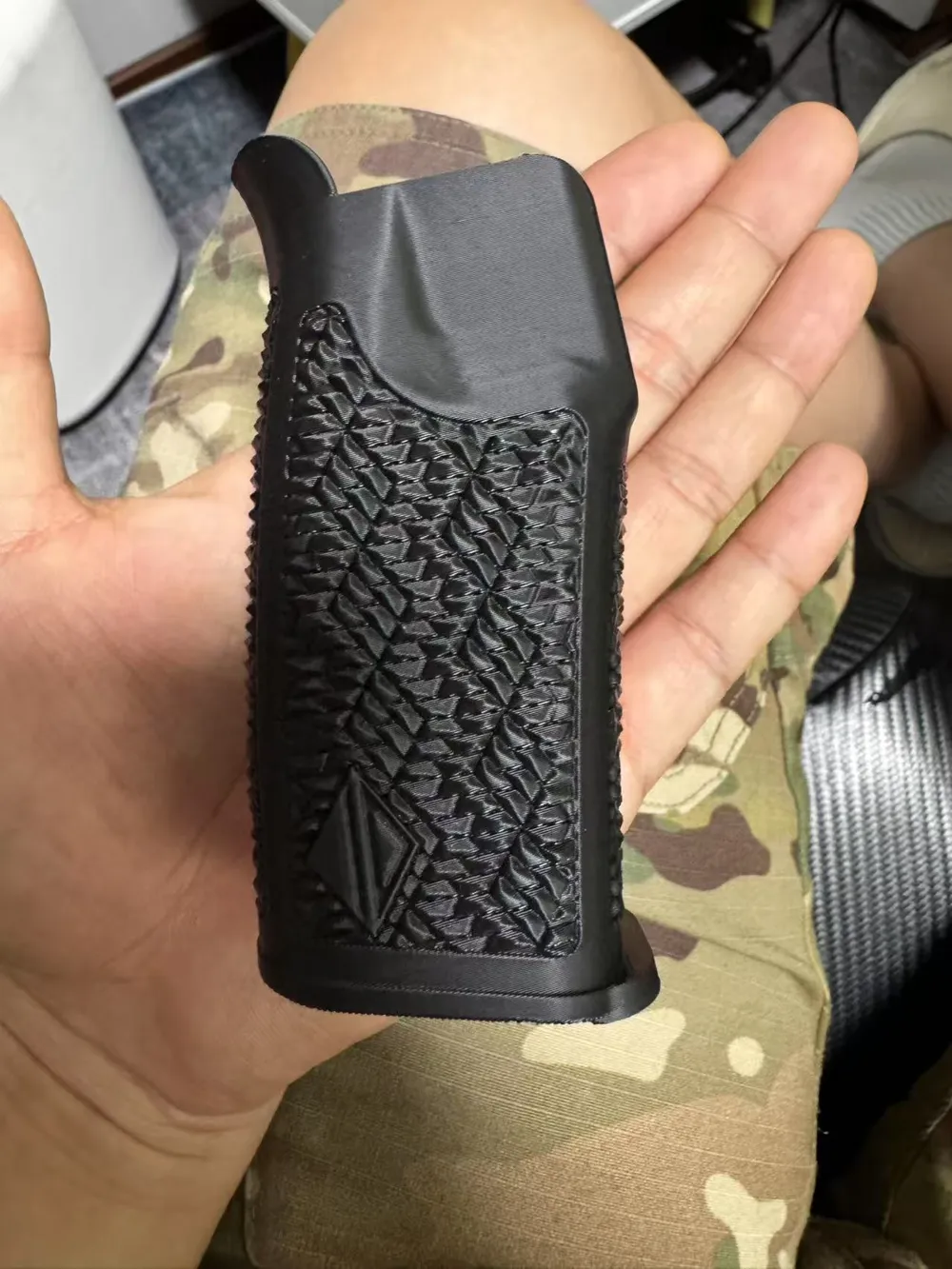 Irregular Defense K grip durian handle, Strife laser version - Free 3D ...