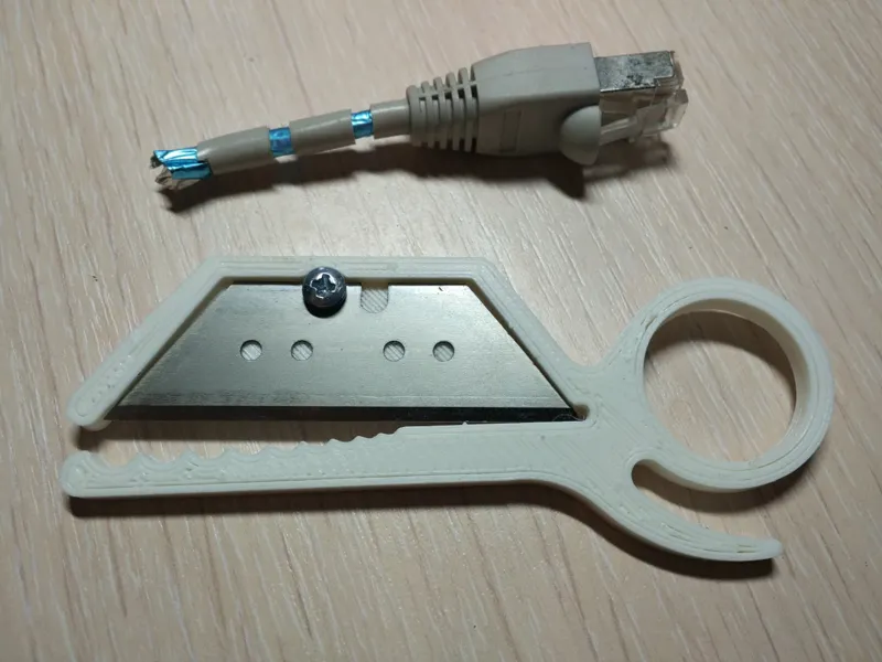 Wire stripper
