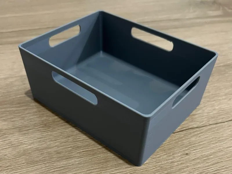 Utensil box