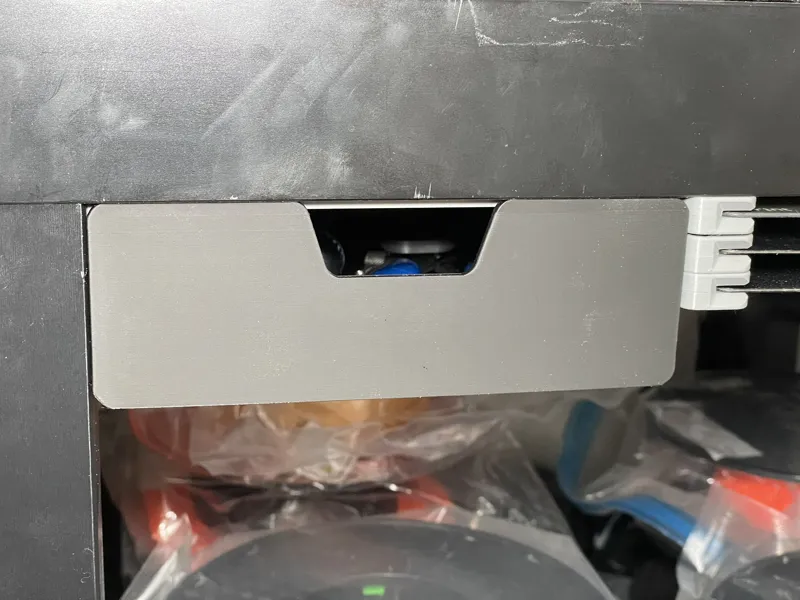 Šuplík na nářadí / Tool drawer