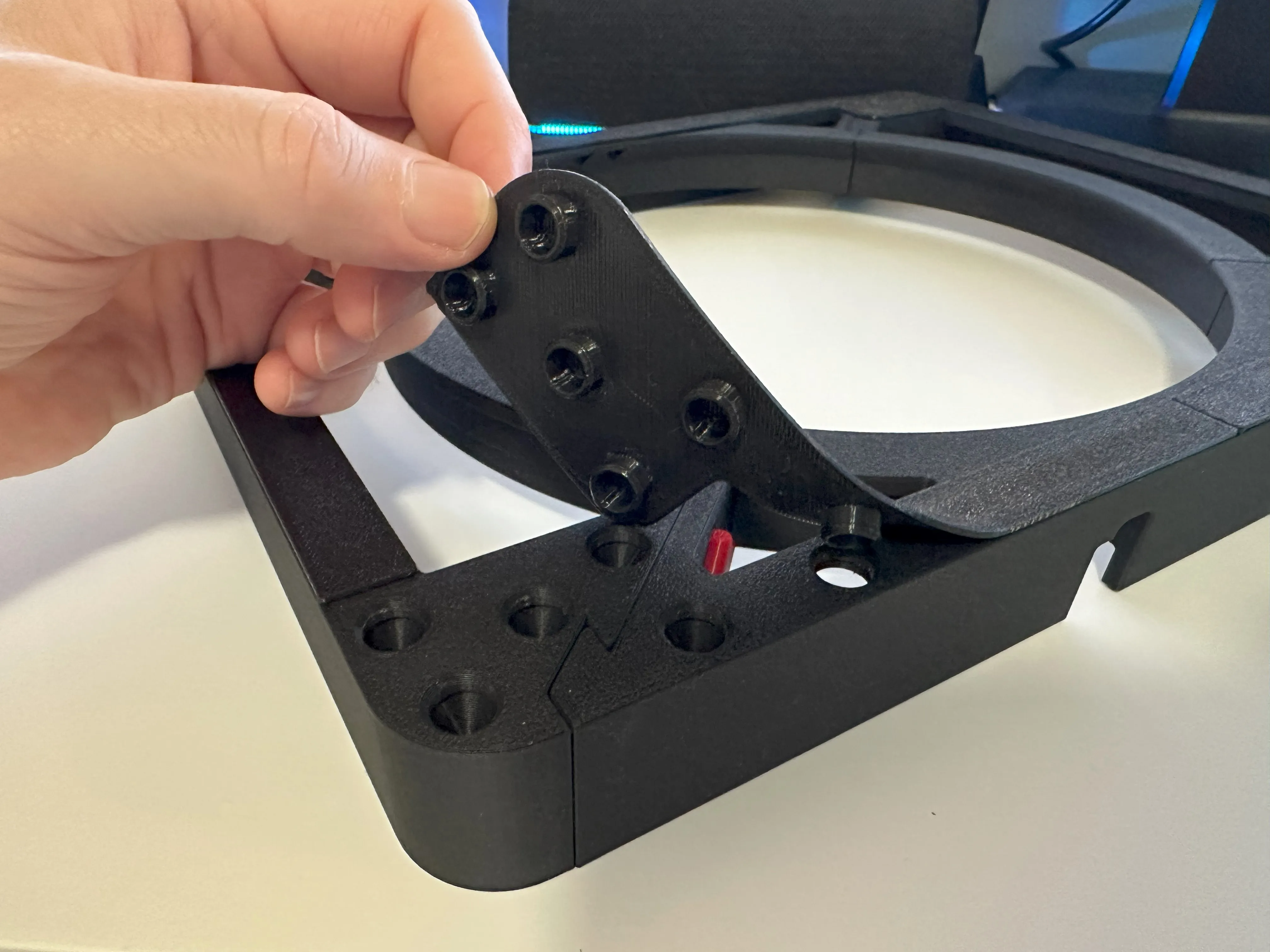 1. Attach the easy press fit TPU feet