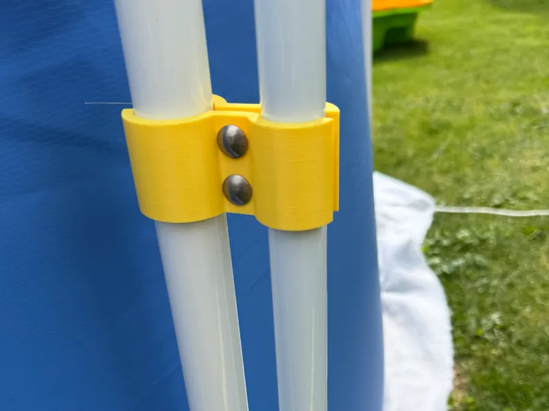 Parasol holder for above-ground pool 