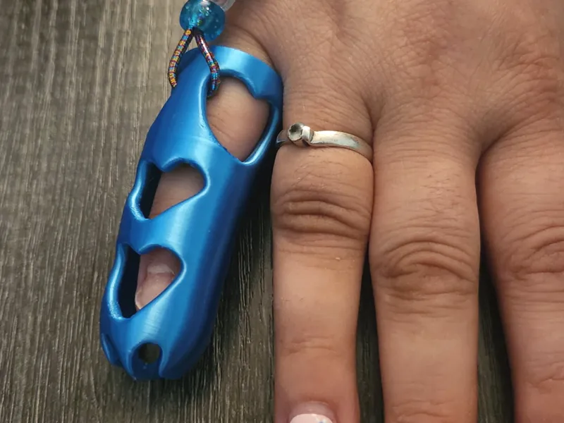 Hearts Finger Splint