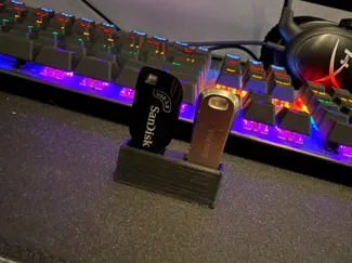 USB holder