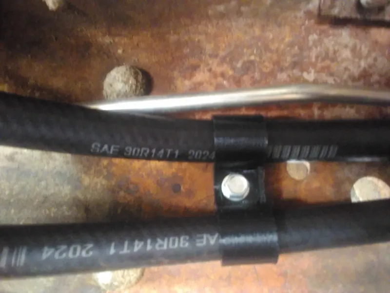 fuel clamp for 5/16 and 3/8 fuel line