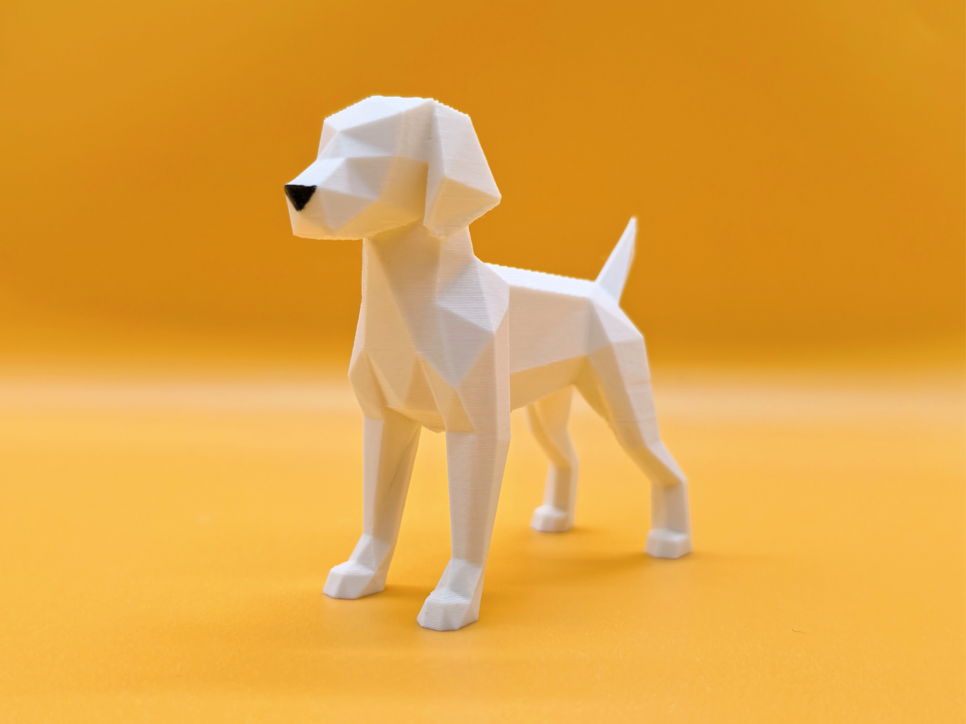 低多边形 威斯拉犬-动物雕塑装饰摆件