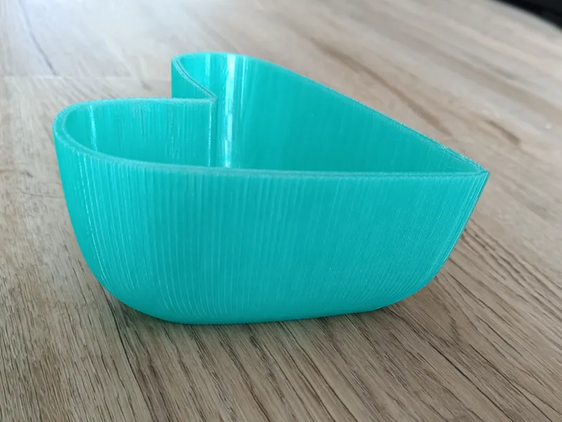 Schale in Herzform
