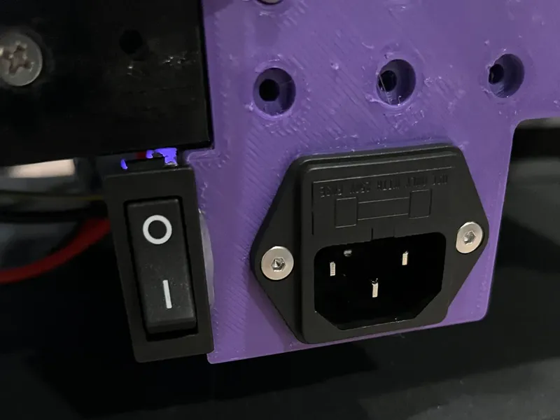 Plug Mount for The 100