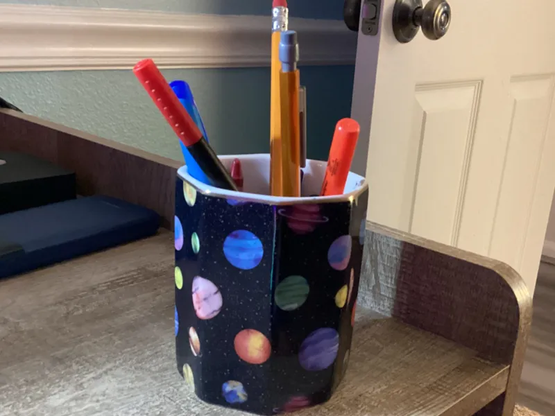 pen holder