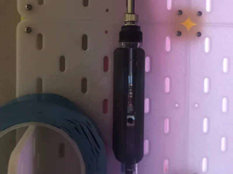 适配洞洞板的电烙铁收纳