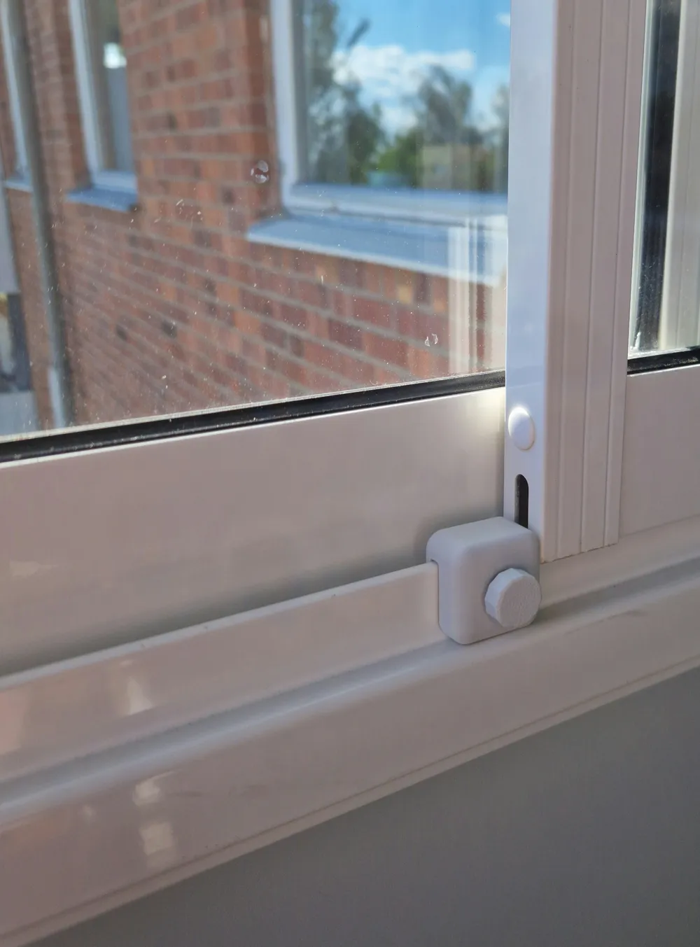 Window Stop Material Window stop, sliding windows. 4.5mm gap by Qvisten MakerWorld: Download ...