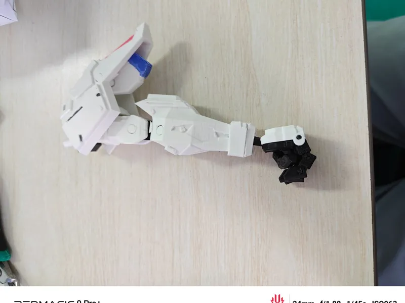 高达右腿