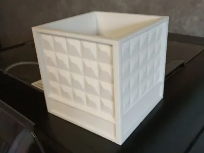 pot (holder) from the fence