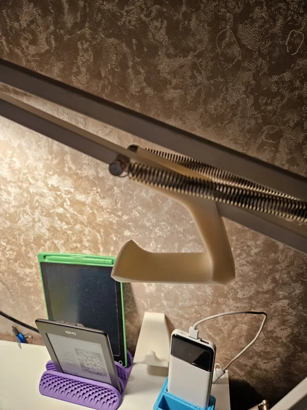 Headphones hook for desk lamp (10mm square tube)