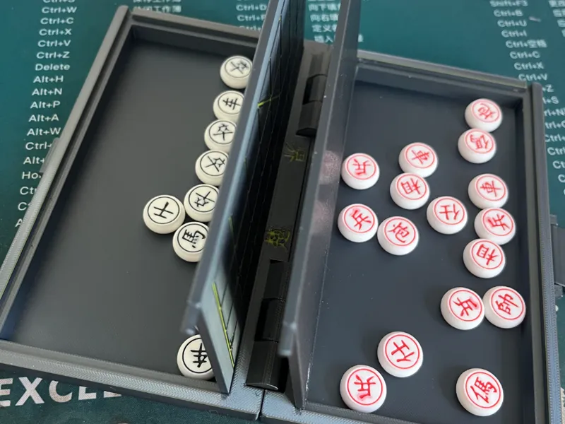 便捷的内盒子象棋