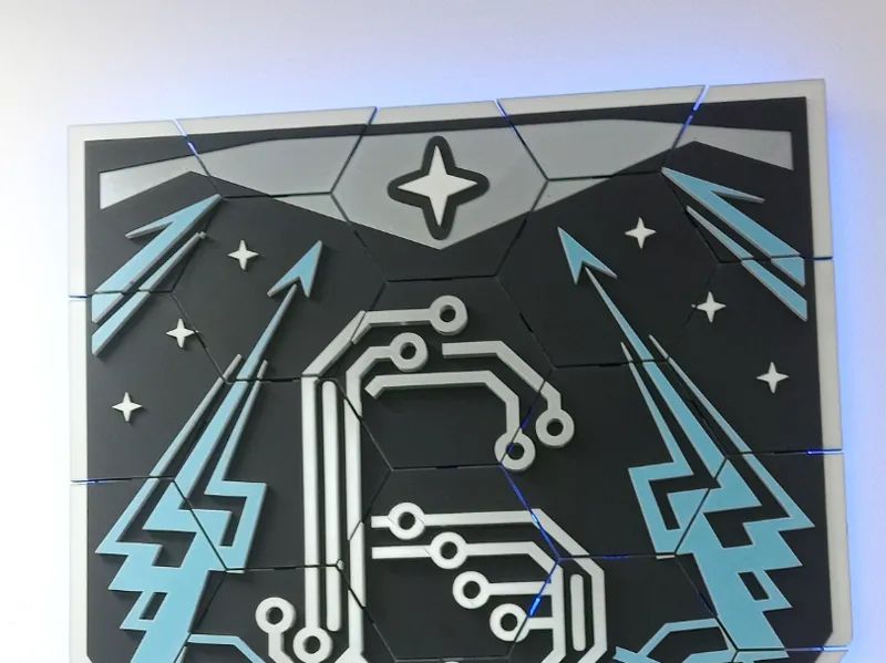 S6 Emblem Hex Print