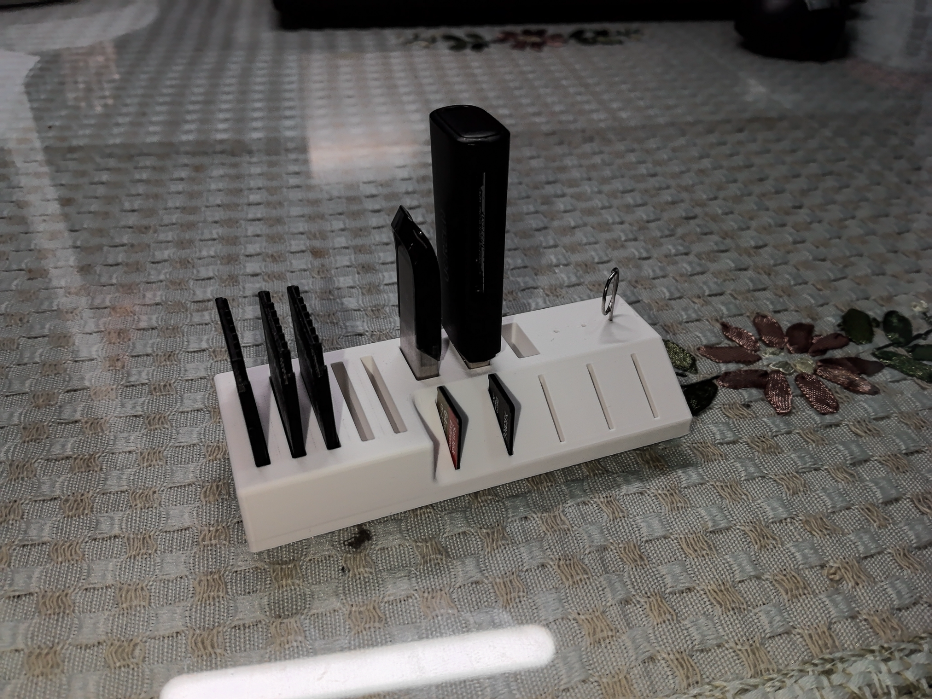 U盘 SD卡 TF卡 取卡针 收纳器