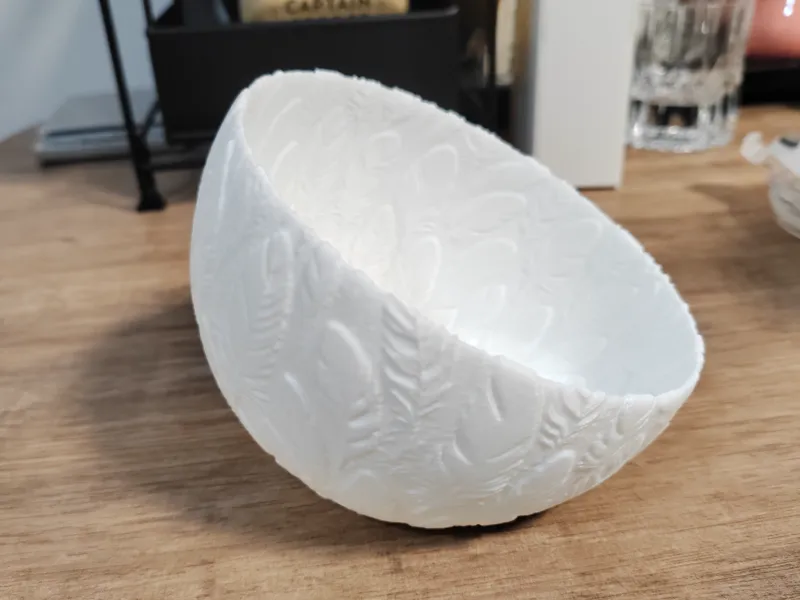 蛋壳型羽毛纹理桌面垃圾桶