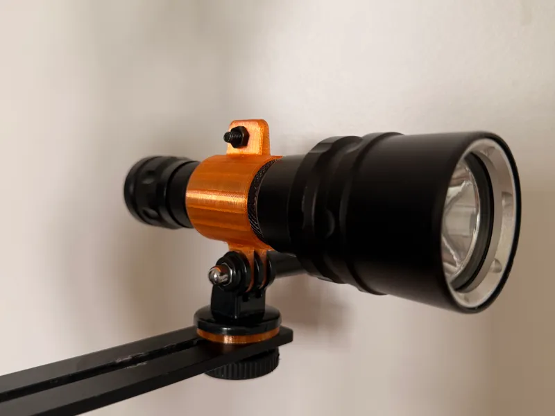 Halterung für Tauchlampe