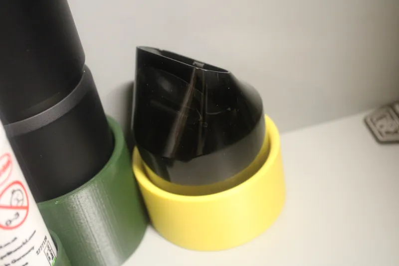 Hoto vacuum attachment holder